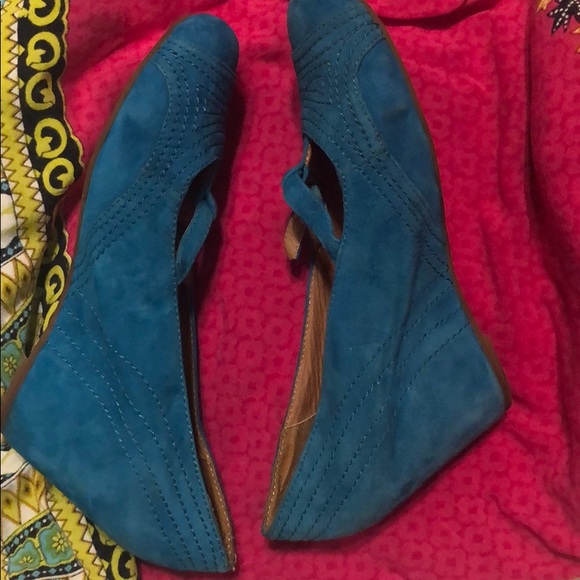 Turquoise blue - Picture 6 of 6